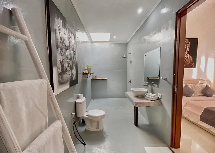Casa Bisma - 3 Bedroom With Pool In Legian Villa *